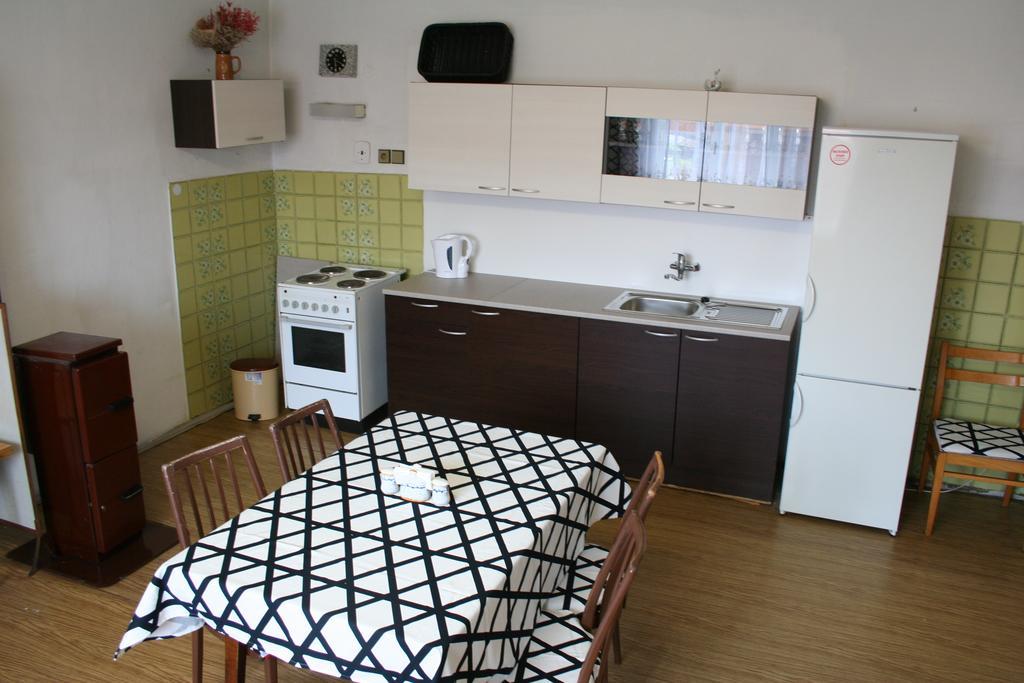 Vejminek U Drahusky Mcely Apartment Ngoại thất bức ảnh